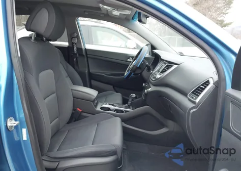 2017 Hyundai Tucson Value z USA, uszkodzony, nr VIN KM8J3CA22HU554539